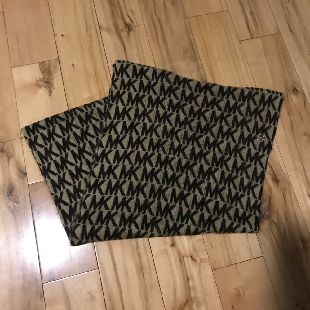 Michael Kors Scarf